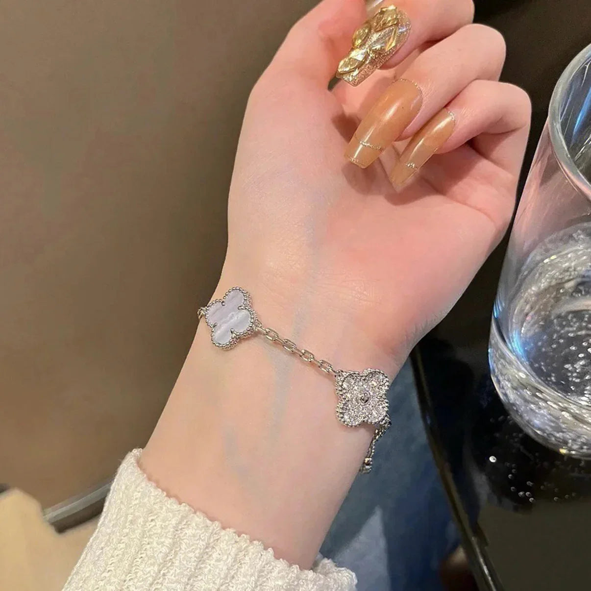 [Favorite]LUCKY CLOVER 5-MOTIF BRACELET - PURPLE CHALCEDONY COLLECTION