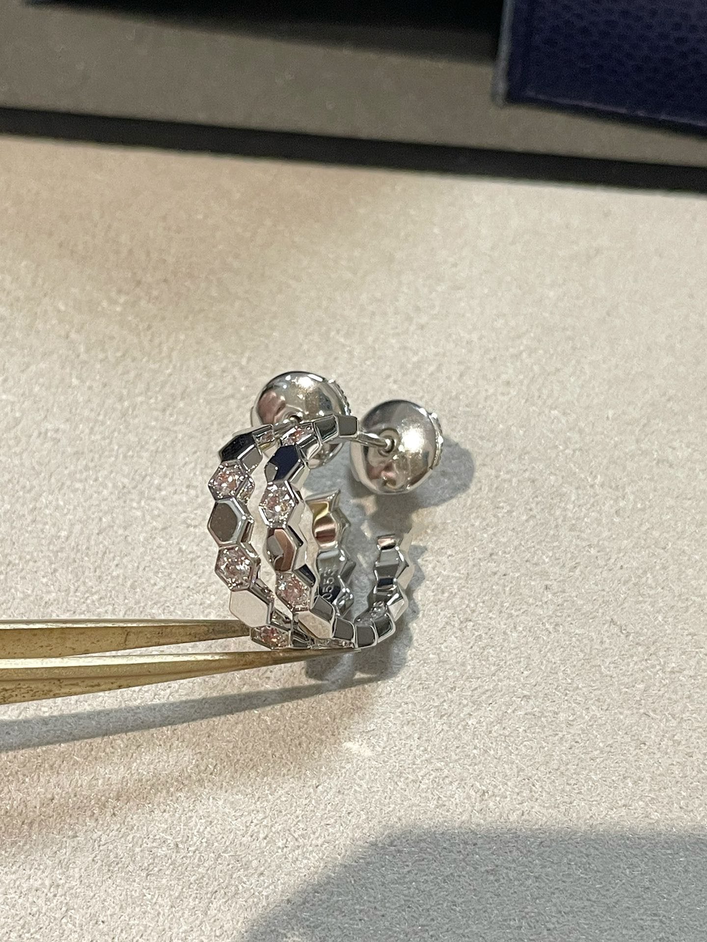 [Favorit] Hohles Design Vierblättriges Kleeblatt Ring