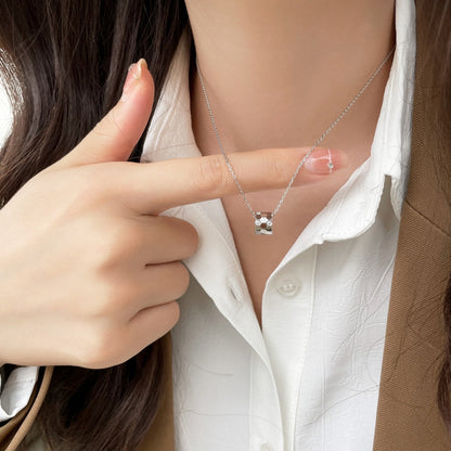 [Favorite]BEE MINI PEDANT DIAMOND NECKLACE