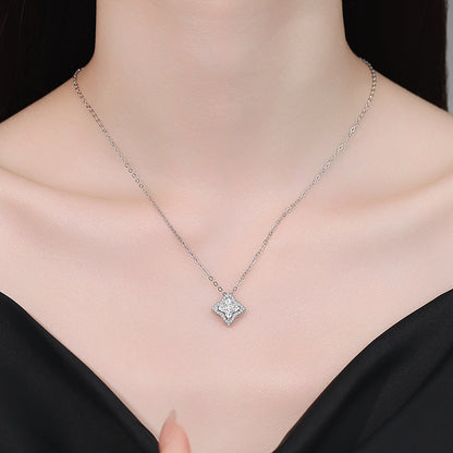 [Favorite]STAR-CLOVER MOISSANITE NECKLACE