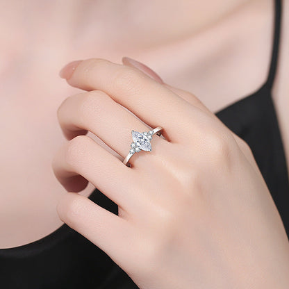 [Favorite]ELEGANT MARQUISE CUT MOISSANITE RING WITH SIDE ACCENTS