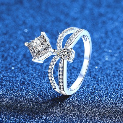 [Favorite]ELEGANT DOUBLE-TWISTED MOISSANITE RING
