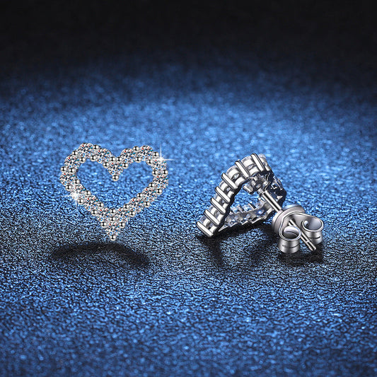 [Favorite]SPARKLING HEART-SHAPED MOISSANITE STUD EARRINGS