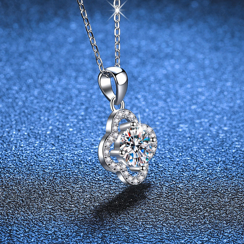[Favorite]CLASSIC CLOVER MOISSANITE PENDANT NECKLACE