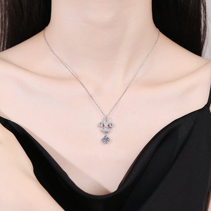 [Favorite]ROYAL FLEUR-DE-LIS MOISSANITE PENDANT NECKLACE