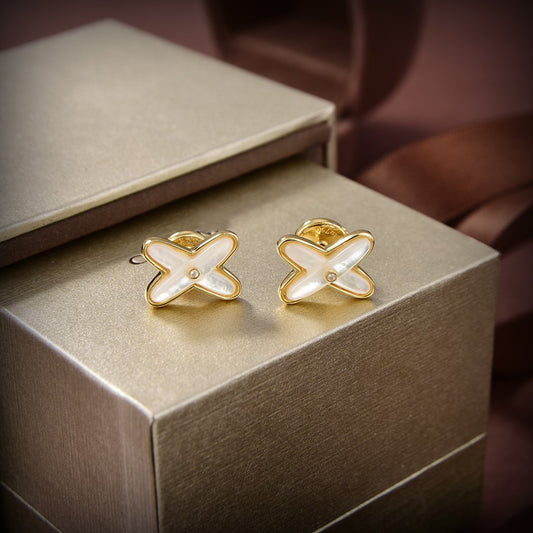 [Favorite]JEUX DE WHITE MOP GOLD DIAMOND EARRINGS