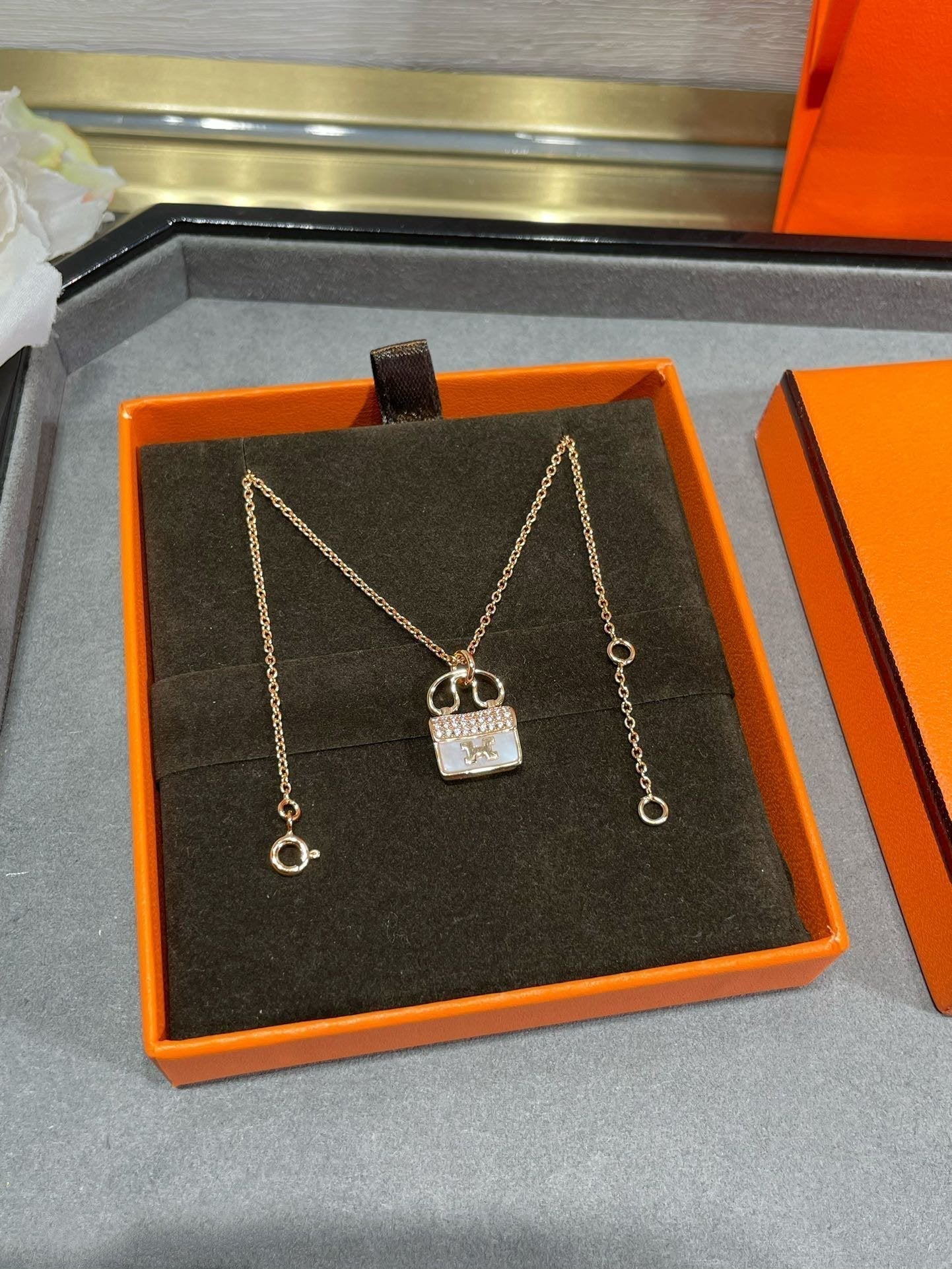 [Favorite]H CIRCE MOISSANITE PENDANT NECKLACE GOLD