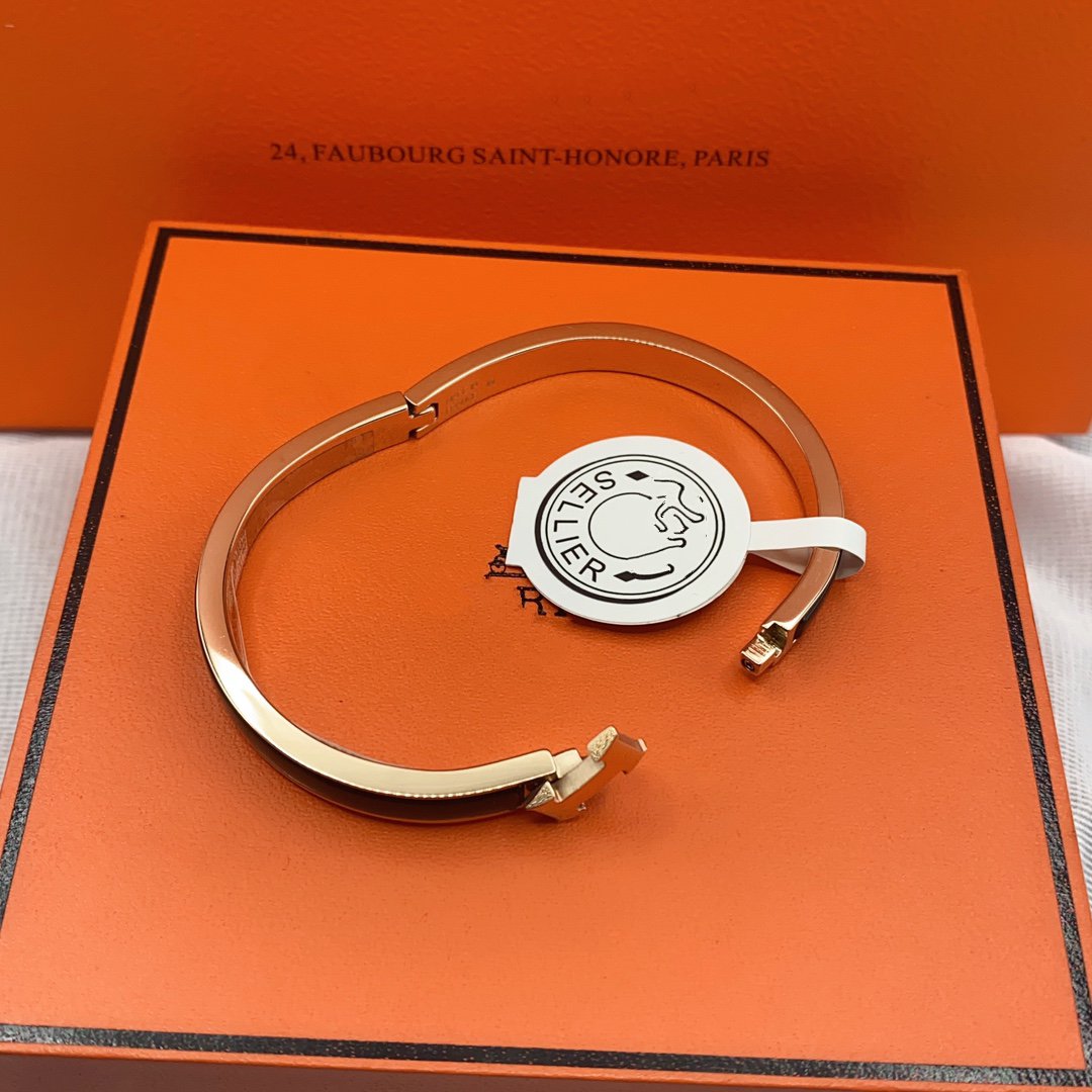 [Favorite]CLASSIC HM CLIC BLACK 8MM ENAMEL BRACELET