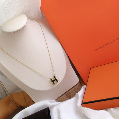 [Favorite]HM CLIC BLACK ENAMEL GOLD NECKLACE
