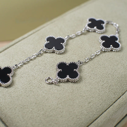 [Favorite]LUCKY CLOVER 5-MOTIF BRACELET - BLACK OXNY COLLECTION