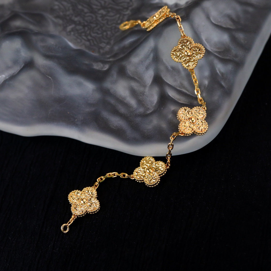 [Favorite]LUCKY CLOVER 5-MOTIF BRACELET - BRONZING