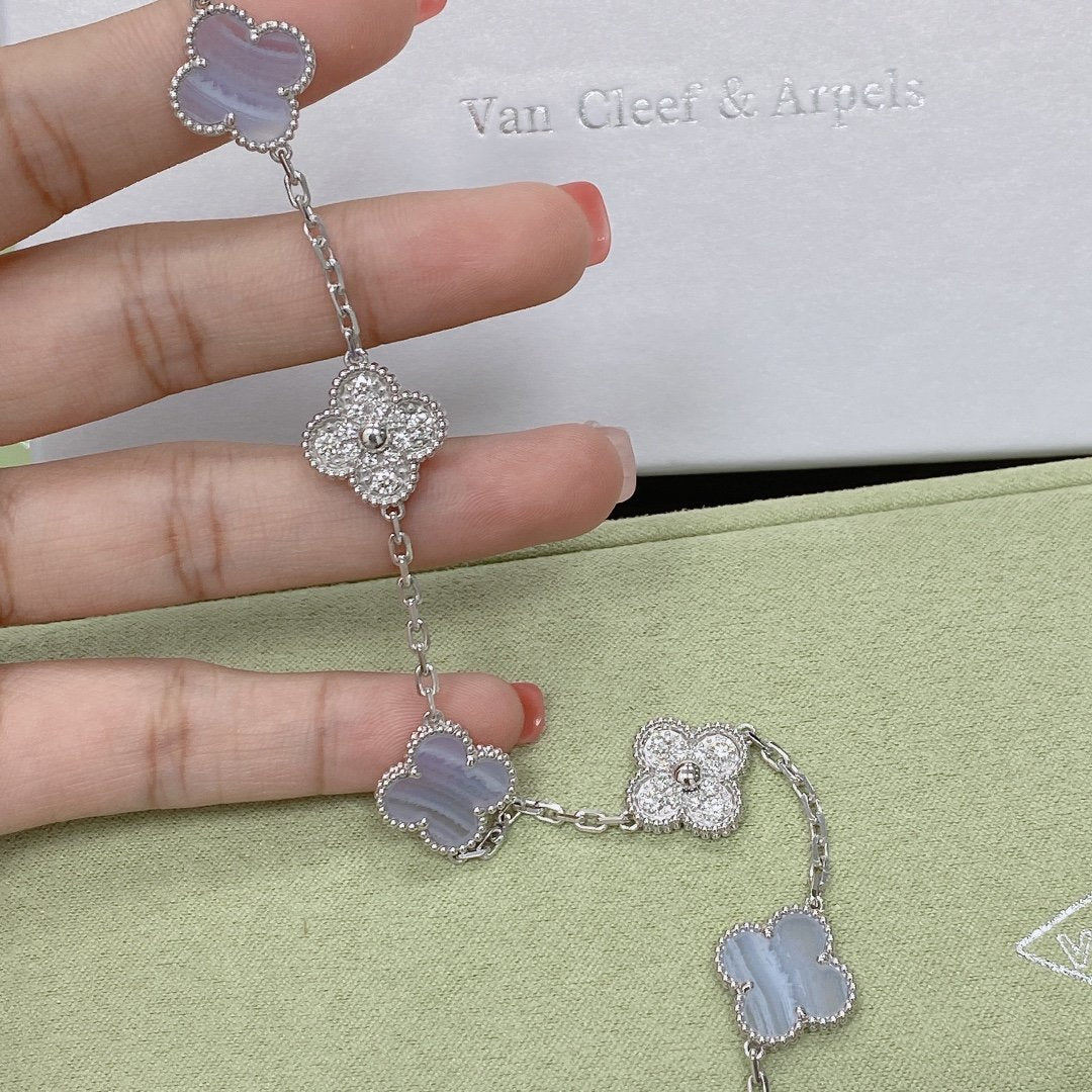 [Favorite]LUCKY CLOVER 5-MOTIF BRACELET - PURPLE CHALCEDONY COLLECTION