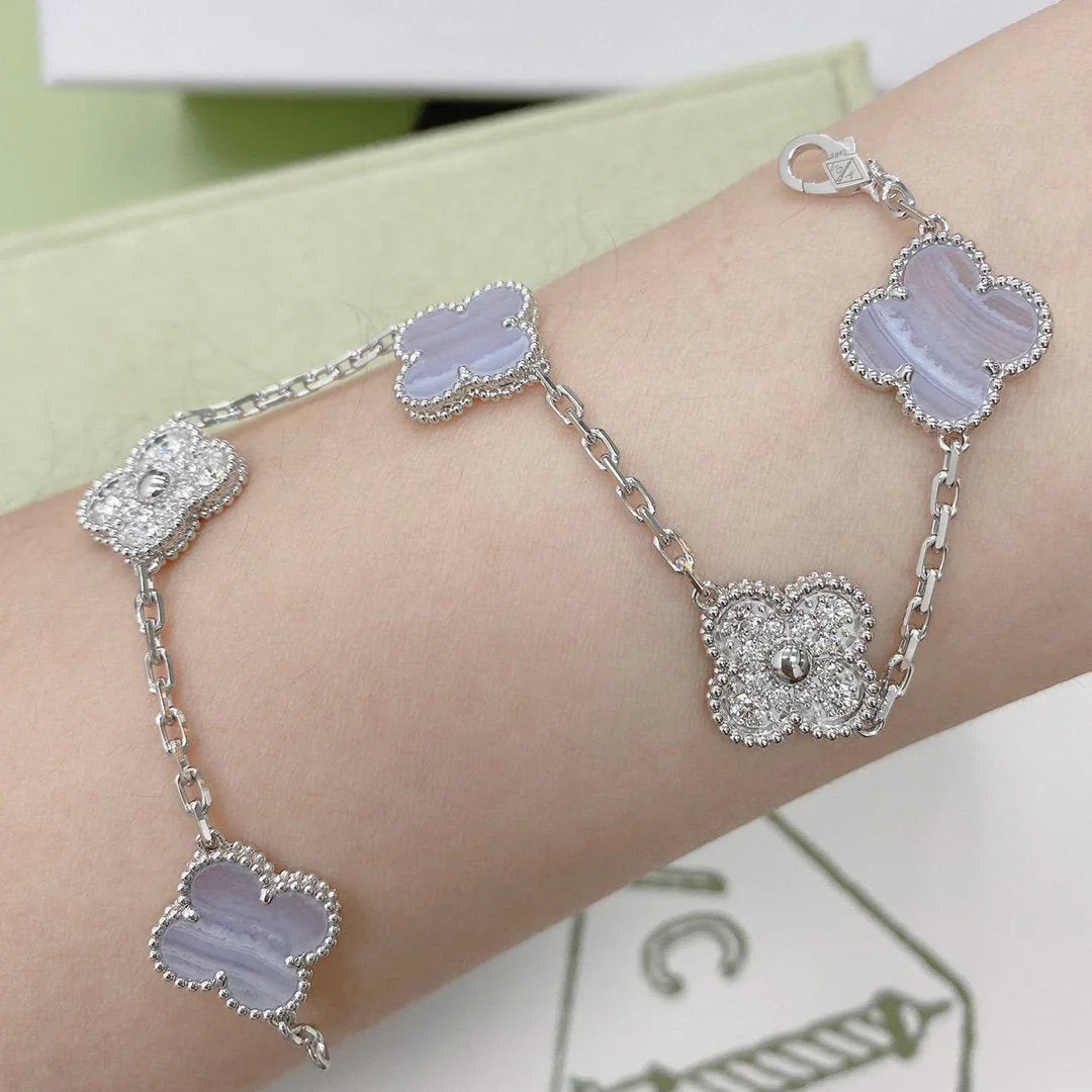 [Favorite]LUCKY CLOVER 5-MOTIF BRACELET - PURPLE CHALCEDONY COLLECTION