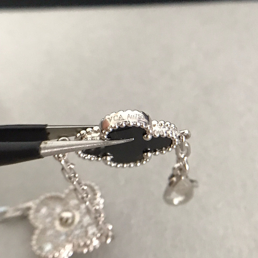 [Favorite]LUCKY CLOVER 5-MOTIF BRACELET - BLACK OXNY COLLECTION