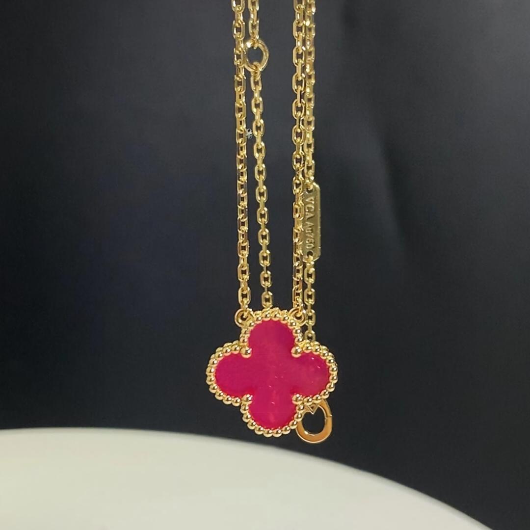 [Favorite] NEW CLOVER 15MM PINK ENAMEL NECKLACE