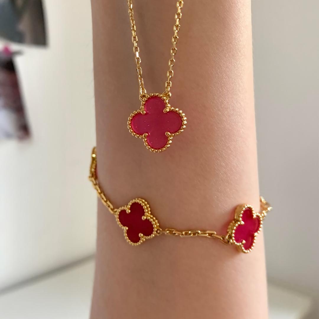 [Favorite] NEW CLOVER 15MM PINK ENAMEL NECKLACE