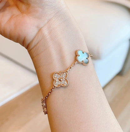 [Favorite]LUCKY CLOVER 5-MOTIF BRACELET - GREY MOTHER-OF-PEARL COLLECTION