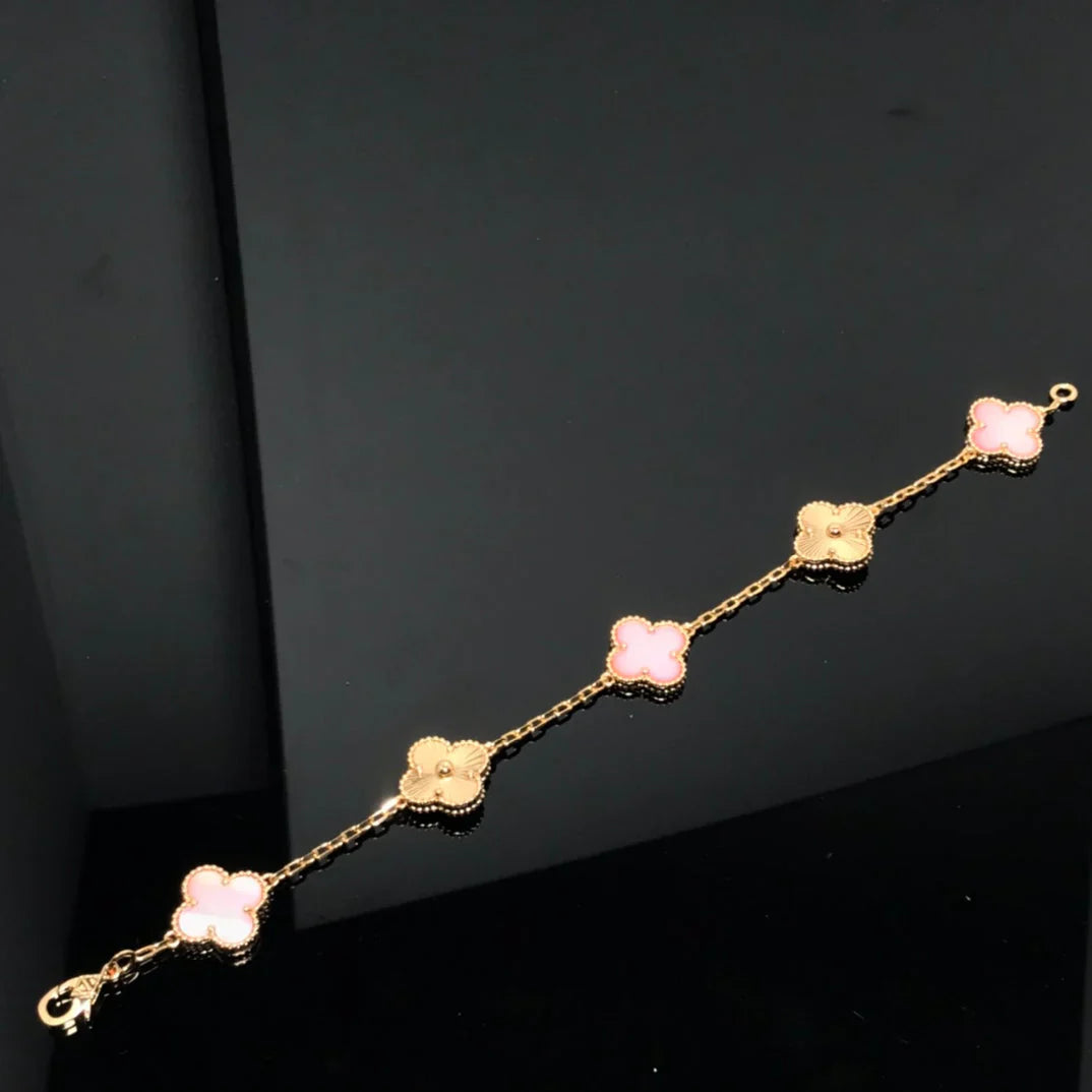 [Favorite]LUCKY CLOVER 5-MOTIF BRACELET - PINK MOTHER-OF-PEARL COLLECTION