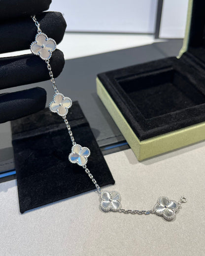 [Favorite]LUCKY CLOVER 5-MOTIF BRACELET - LASER COLLECTION