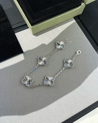 [Favorite]LUCKY CLOVER 5-MOTIF BRACELET - LASER COLLECTION